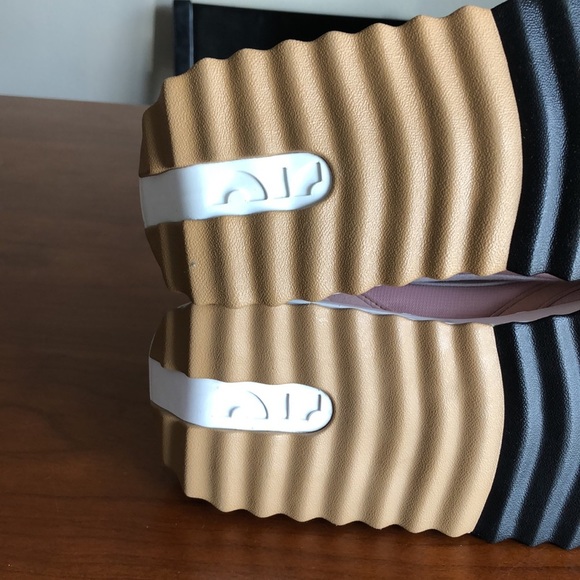 Nike Air Max Dawn 'Pink Oxford' DC4068-601 Sneakers Running Shoes Women's - Picture 6 of 8